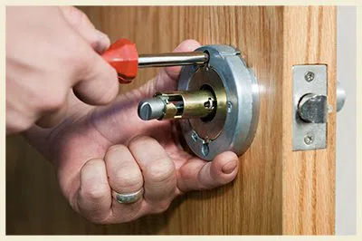 Hickory Hills IL Locksmith Store Hickory Hills, IL 708-716-8088 - 10-residential-lockouts